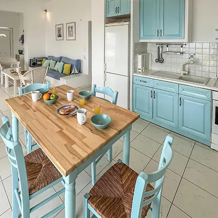 2 Bedroom Lovely Home In Kalamata Exterior foto