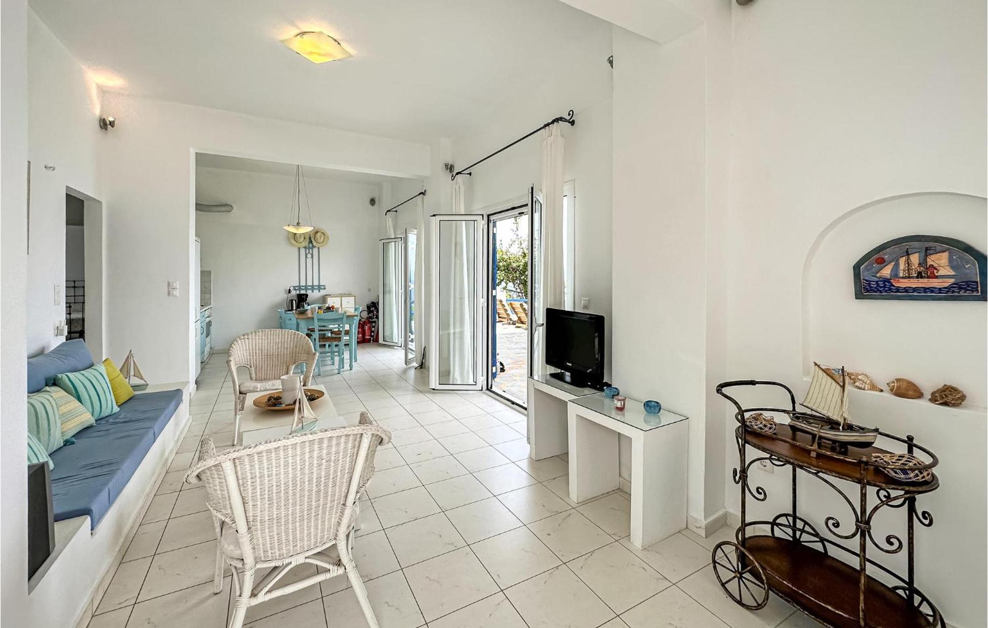 2 Bedroom Lovely In Holiday home *